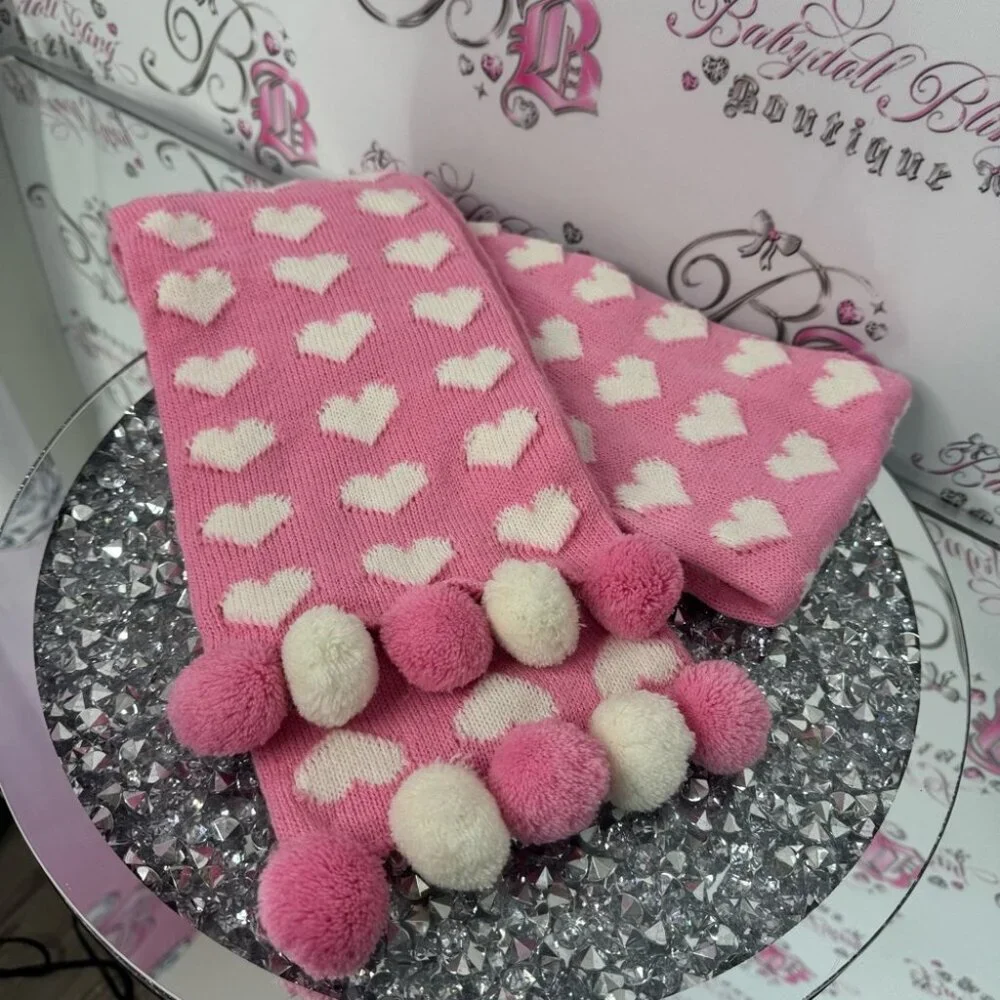Scarf knit hearts Pom Poms candy 🍭 Colors bubblegum Pink and White Heart Scarf